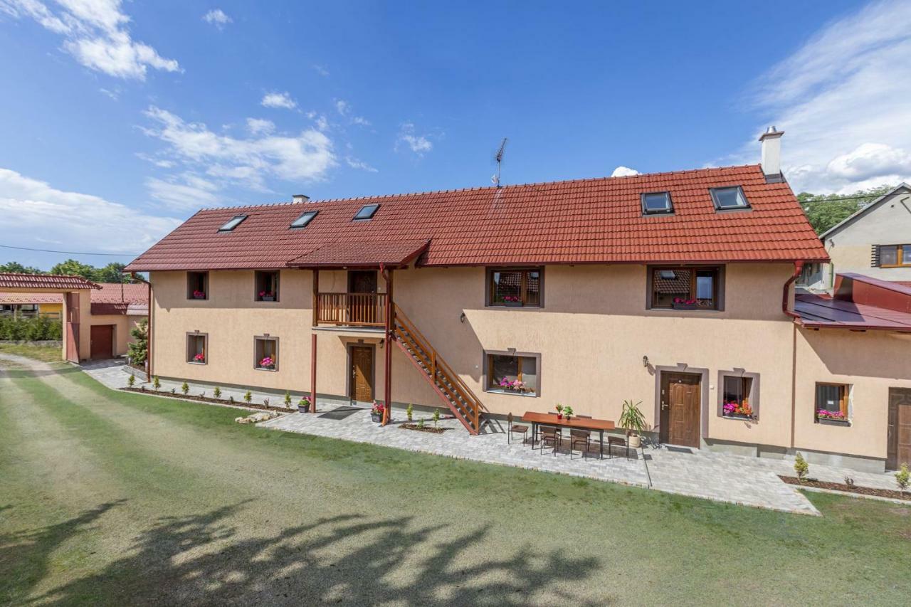 Apartmány Pod Řípem Roudnice nad Labem Exteriér fotografie